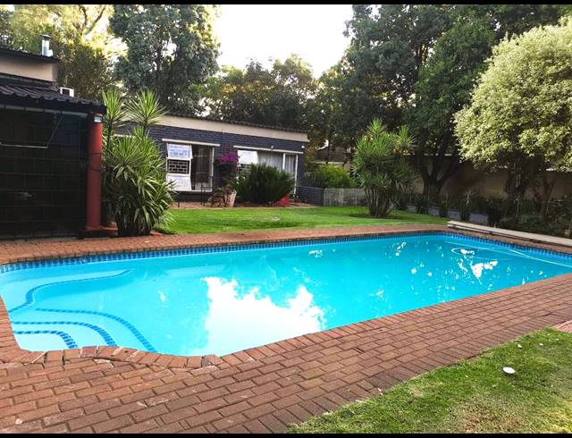 5 BEDROOM HOUSE FOR SALE IN THREE RIVERS